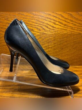 Sam Edelman Reptile Heel Insert Metal Heel Detail Pumps Black Leather Size 7.5